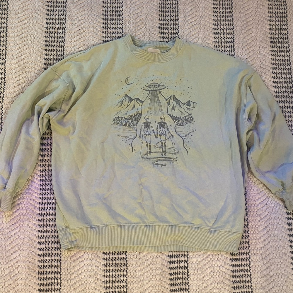 American Eagle Outfitters Light Green UFO Graphic Crewneck Sweater